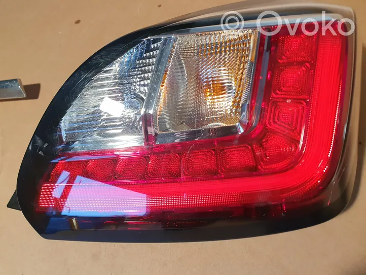 Mitsubishi Space Star Lampa tylna 8330B244