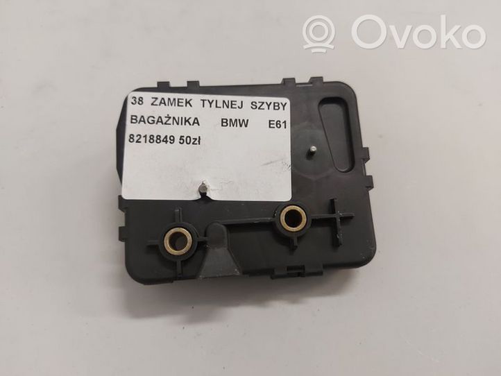 BMW 5 E60 E61 Takaluukun ulkopuolinen lukko 8218849