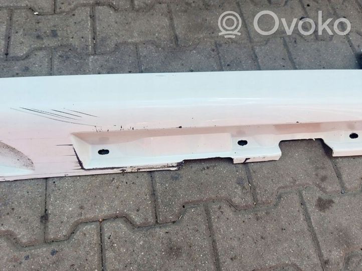 Volvo C30 Rivestimento vano piedi laterale 