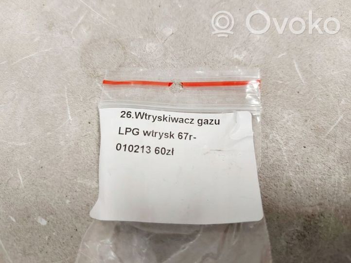 Audi A3 S3 8L Wtryskiwacz gazu LPG 67R-010213