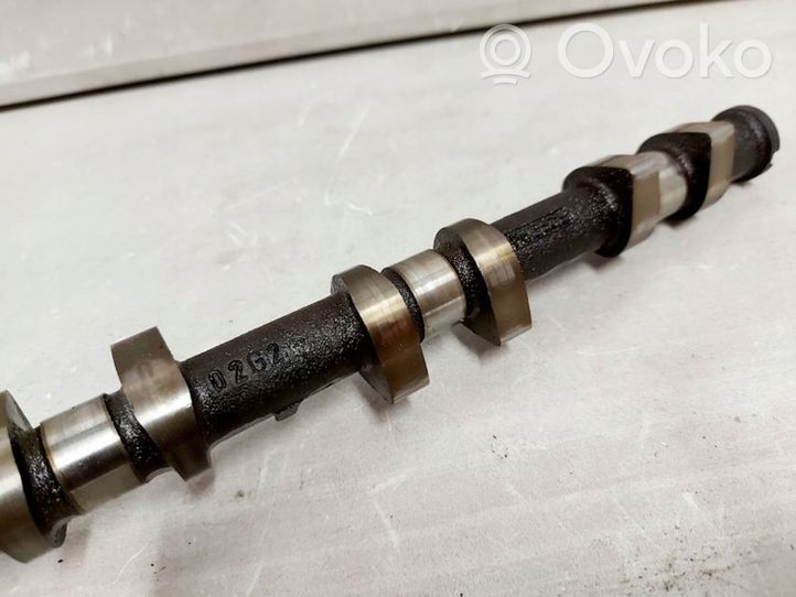 Volvo C30 Camshaft 