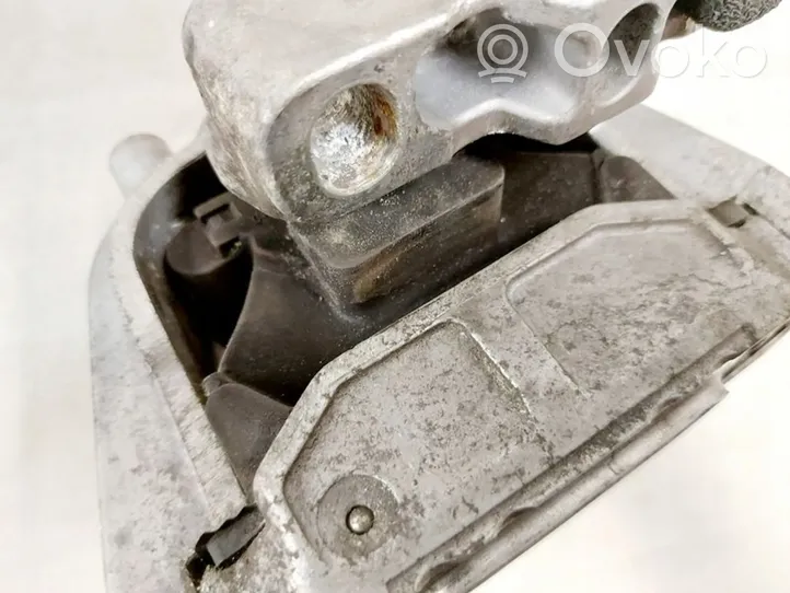 Volkswagen Tiguan Engine mount vacuum valve 5N0199262E