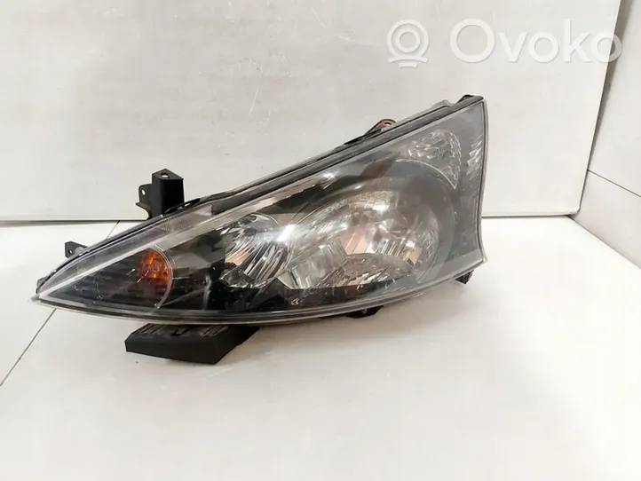 Mitsubishi Grandis Lampa przednia 