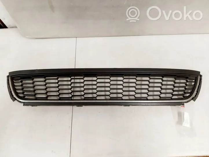 Volkswagen Polo V 6R Etupuskurin alempi jäähdytinsäleikkö 6R0853677B