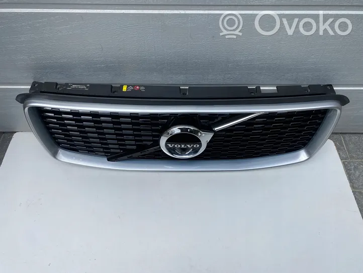 Volvo XC60 Grotelės priekinės 