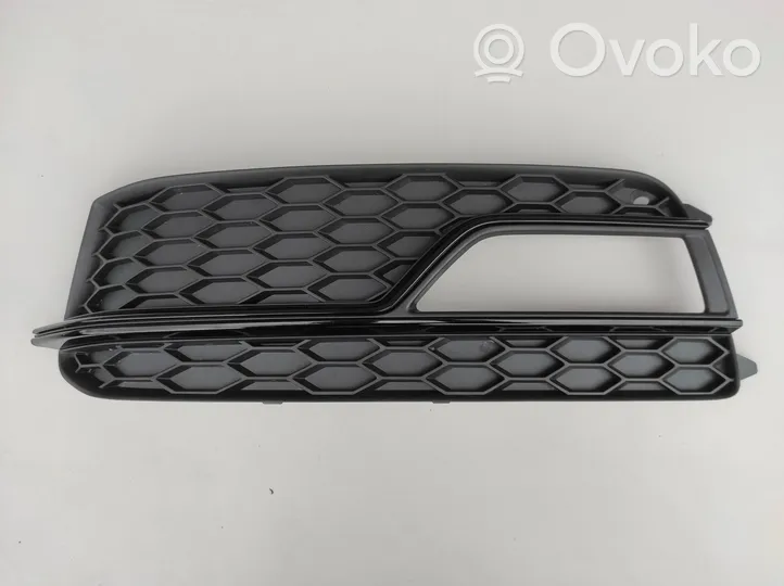 Audi A5 8T 8F Grille inférieure de pare-chocs avant 8T0807681K