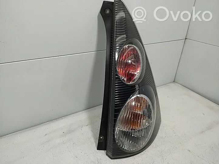 Seat Leon (1P) Lampy tylnej klapy bagażnika 