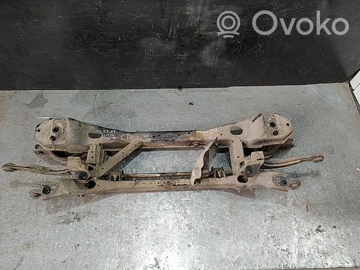 Volvo C30 Sottotelaio anteriore 