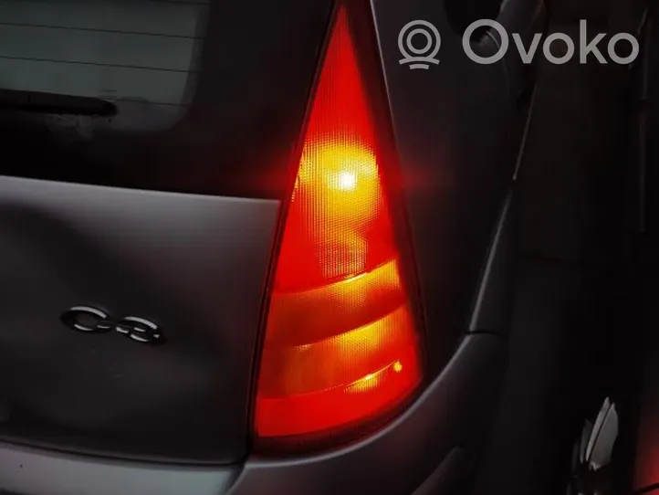 Citroen C3 Lampy tylnej klapy bagażnika 