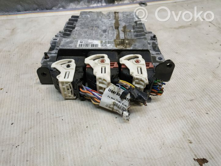 Peugeot 3008 I Wing mirror control module 9676587780