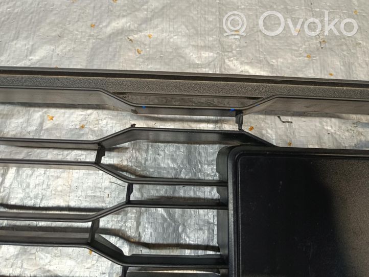 Seat Ibiza V (KJ) Grille inférieure de pare-chocs avant 6F0853667A