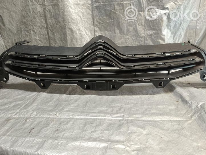 Citroen C4 II Maskownica / Grill / Atrapa górna chłodnicy 9687946280