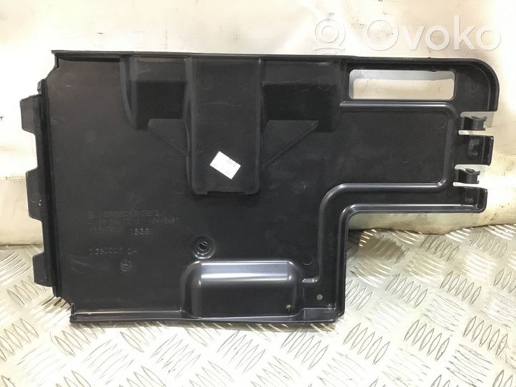 Mercedes-Benz GLE (W166 - C292) Otros repuestos del interior A1666840318