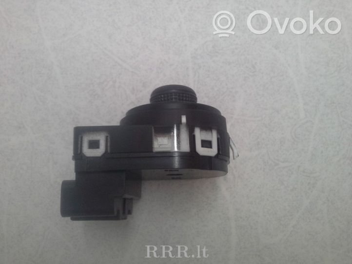 Opel Astra J Electric window control switch 13271827