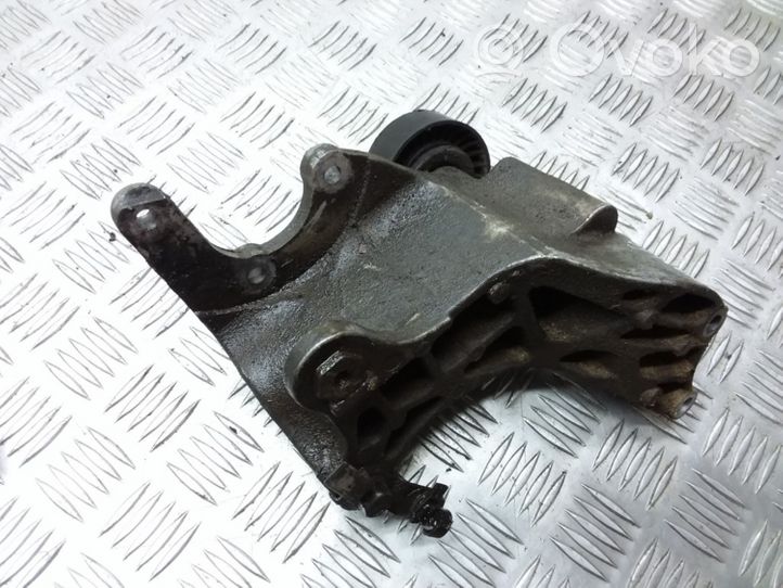 Mitsubishi Outlander Power steering pump mounting bracket 