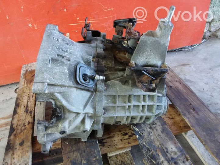 Ford Mondeo Mk III Manual 5 speed gearbox D2M2A