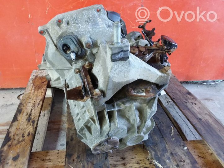 Ford Mondeo Mk III Manual 5 speed gearbox D2M2A