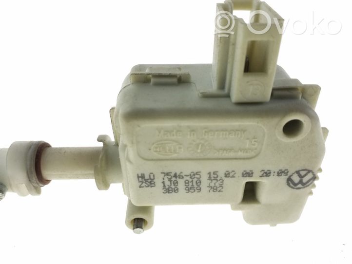 Volkswagen Bora Serratura del tappo del serbatoio del carburante 1J0810773