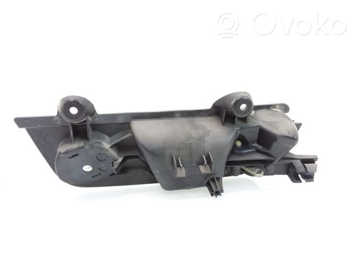 Audi A4 S4 B7 8E 8H Manecilla interna puerta trasera 8E0839019