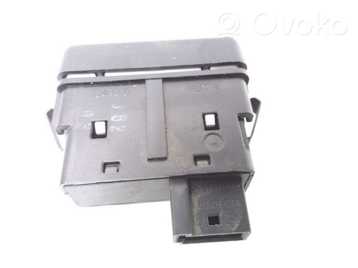 Mercedes-Benz S W220 Interruptor de control del asiento A2118216551