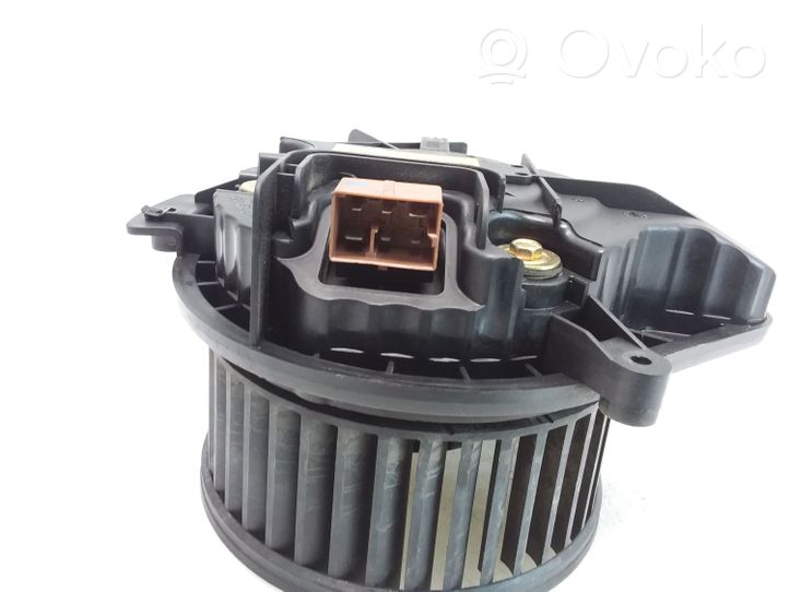 Audi A4 S4 B6 8E 8H Pulseur d'air habitacle 8E1820021E