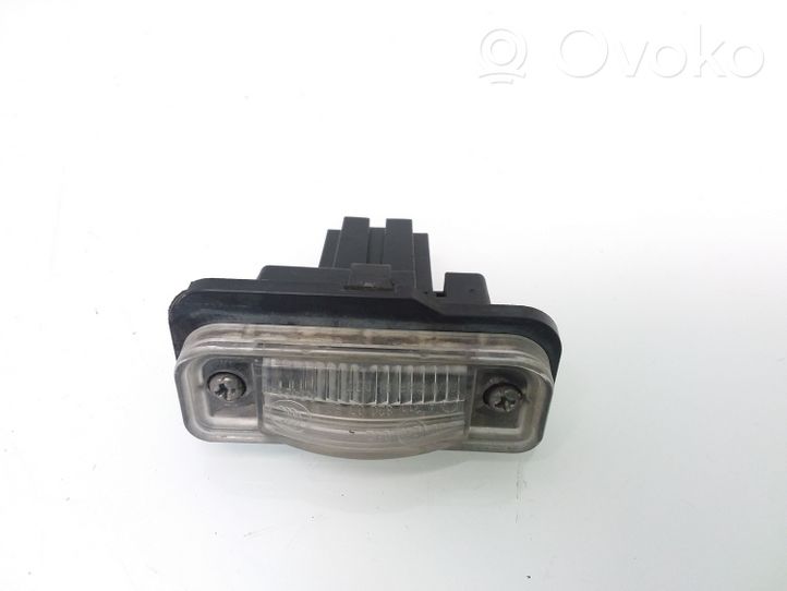 Mercedes-Benz E W211 Lampa oświetlenia tylnej tablicy rejestracyjnej A2118200756