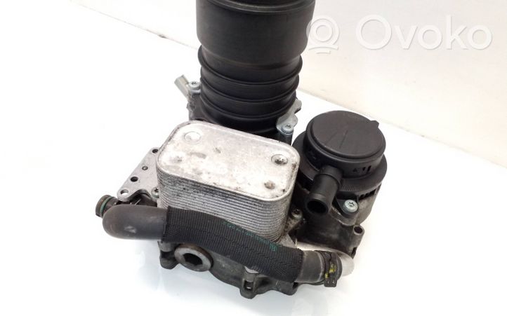 Audi A4 S4 B7 8E 8H Supporto di montaggio del filtro dell’olio 059115397K