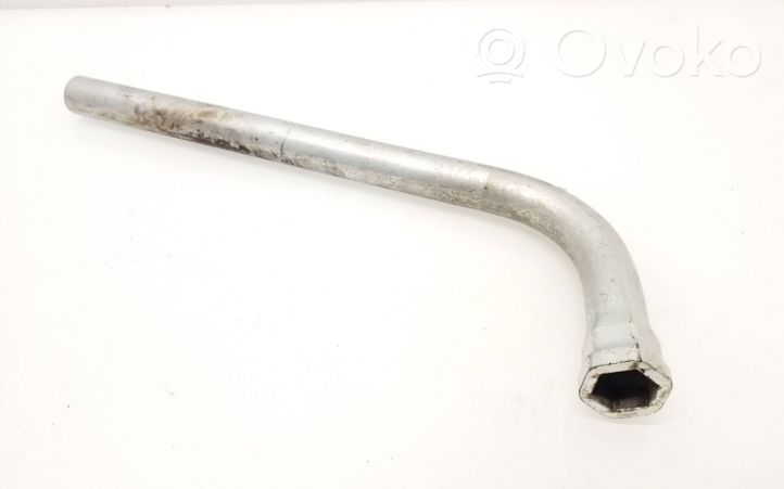 Audi A6 S6 C6 4F Clé à écrou de roue 8N0012219