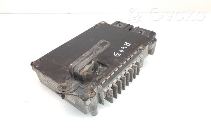 Chrysler Town & Country III Calculateur moteur ECU P04727207AG