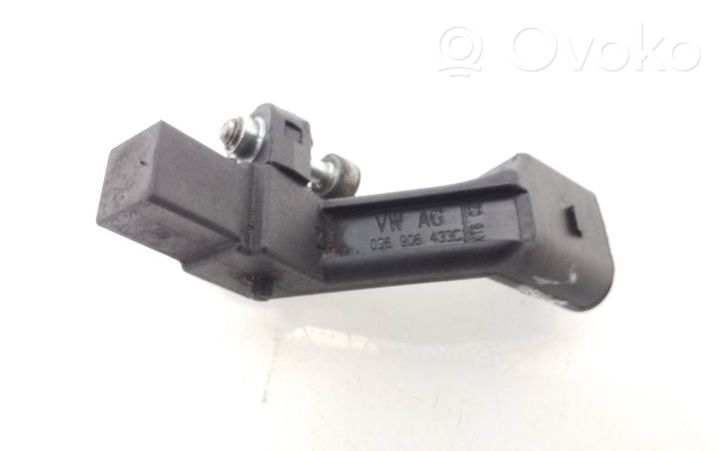 Volkswagen Caddy Kloķvārpstas stāvokļa sensors 036906433C