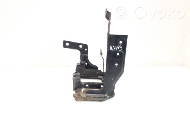 Ford Focus Supporto di montaggio della pompa del servosterzo 3M513K738CA