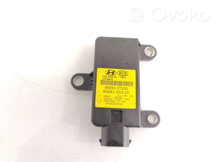 Hyundai i40 ESP Drehratensensor Querbeschleunigungssensor 956902T250