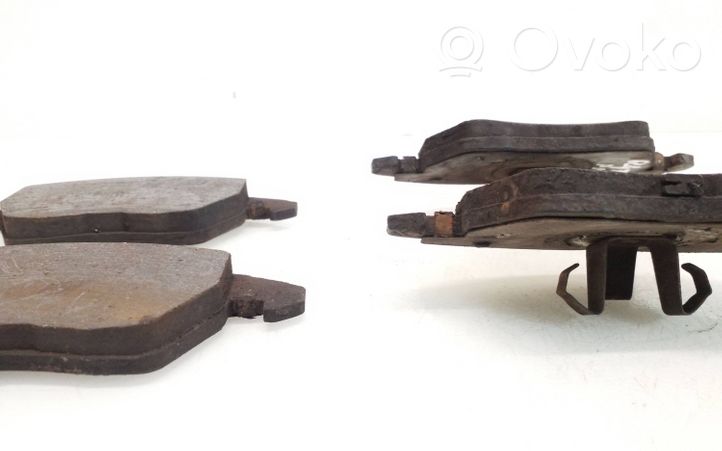 Volkswagen Caddy Brake pads (front) 