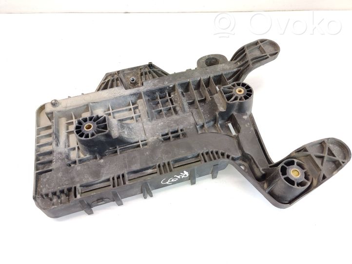 Volkswagen Caddy Battery tray 1K0915333B