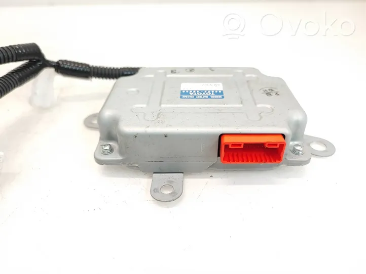 Toyota RAV 4 (XA40) Module de contrôle de batterie 8989248050