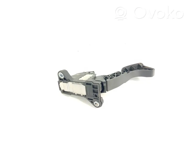 Toyota RAV 4 (XA40) Pedal del acelerador 781100W040