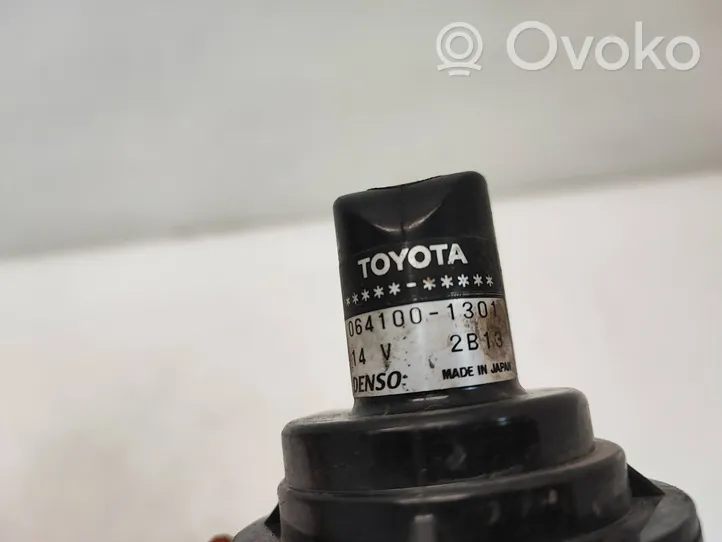 Toyota RAV 4 (XA40) Pompa cyrkulacji / obiegu wody 0641001301
