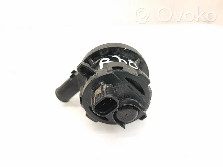 Toyota RAV 4 (XA40) Pompe à eau de liquide de refroidissement 0641001301