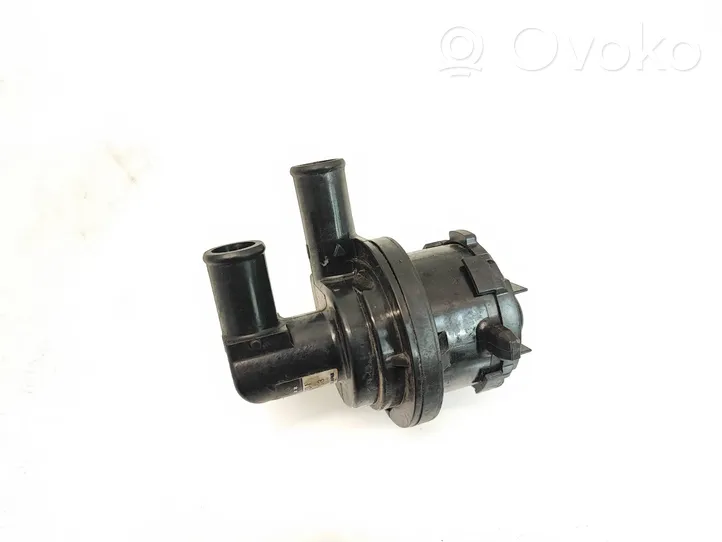 Toyota RAV 4 (XA40) Pompe à eau de liquide de refroidissement 0641001301