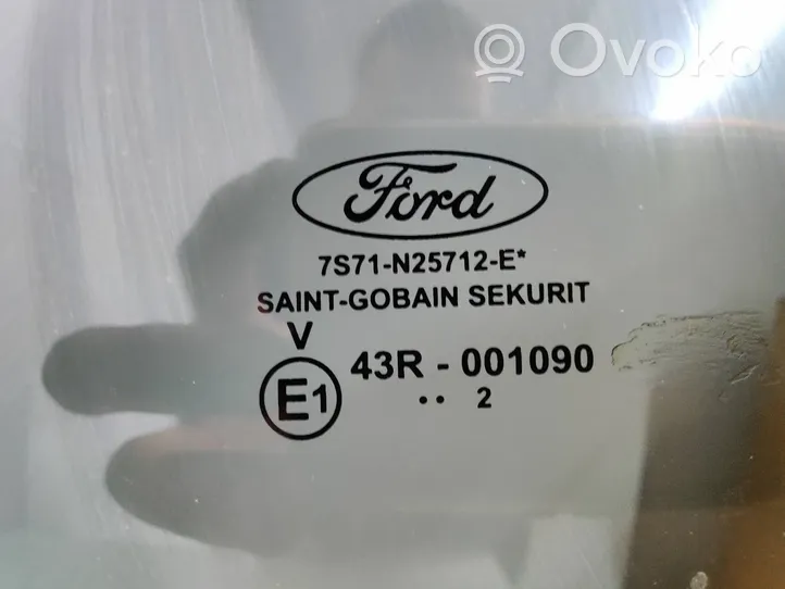 Ford Mondeo MK IV Vitre de fenêtre porte arrière 43R001090