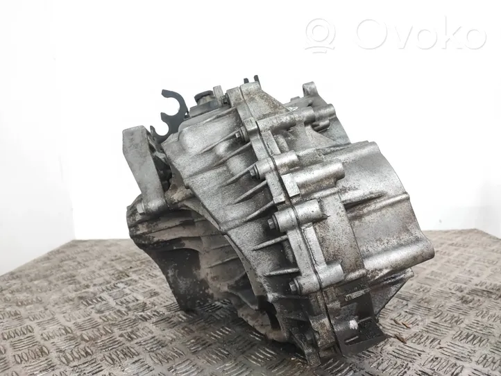 Volvo V60 Mechaninė 6 pavarų dėžė BG9R7002KA