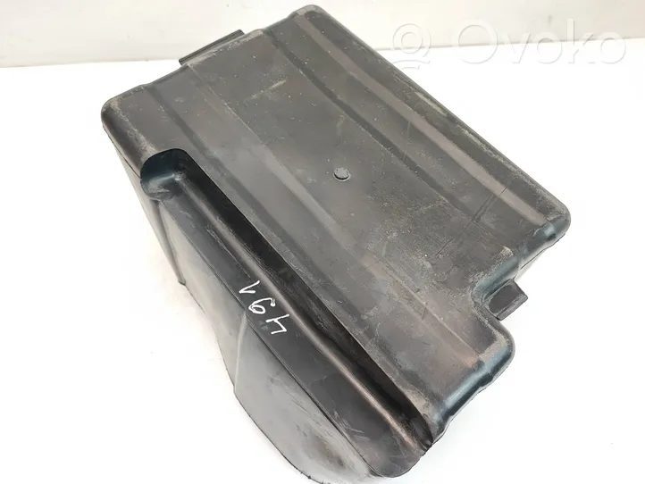 Volkswagen Multivan T6 Battery box tray 7E0915430