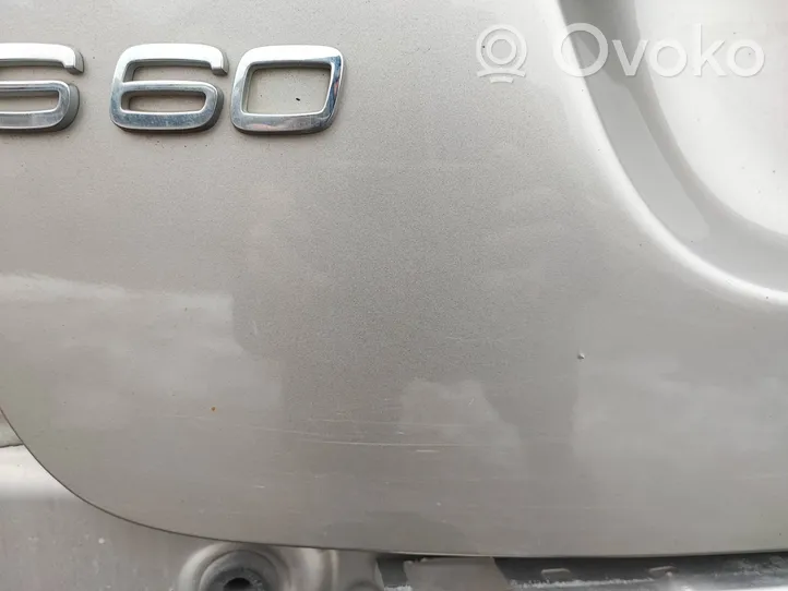 Volvo S60 Задняя крышка (багажника) 