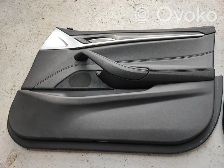 BMW 5 G30 G31 Set di rivestimento sedili e portiere 