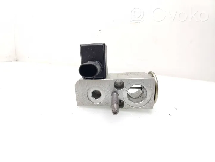 BMW 5 G30 G31 Air conditioning (A/C) expansion valve 9361709