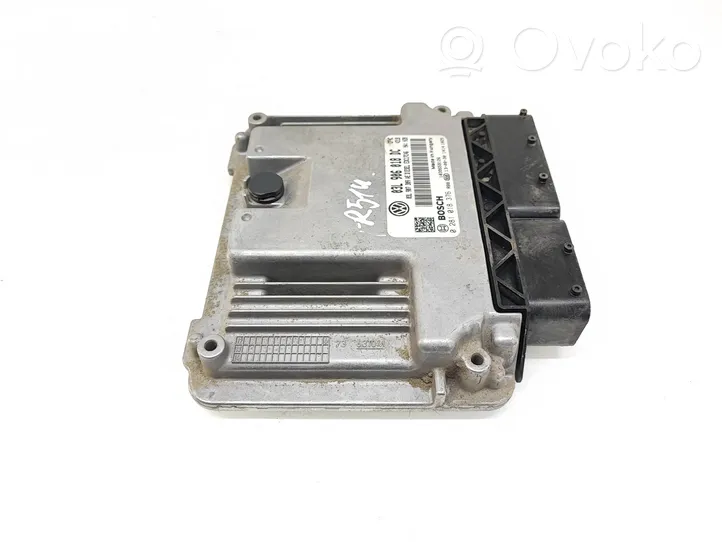 Volkswagen Caddy Calculateur moteur ECU 03L906018DC