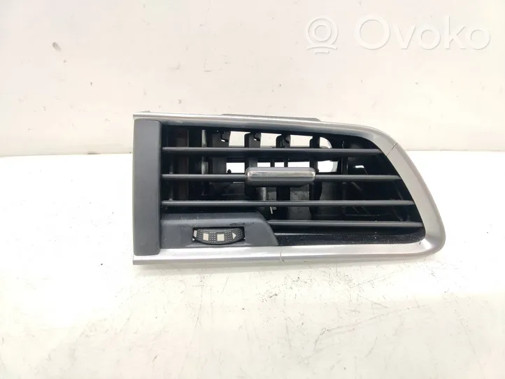 Peugeot 508 Copertura griglia di ventilazione laterale cruscotto 9686457377