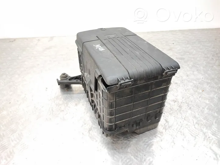Volkswagen PASSAT B7 Battery box tray 1K0915333H