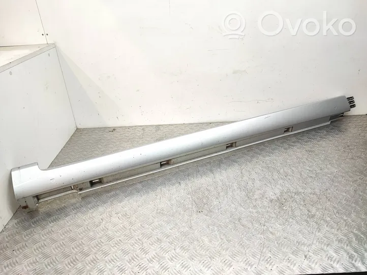 Volkswagen PASSAT B7 Sill 3AA853855