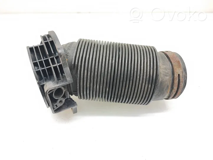 Volkswagen PASSAT B7 Tube d'admission d'air 1K0129684AN